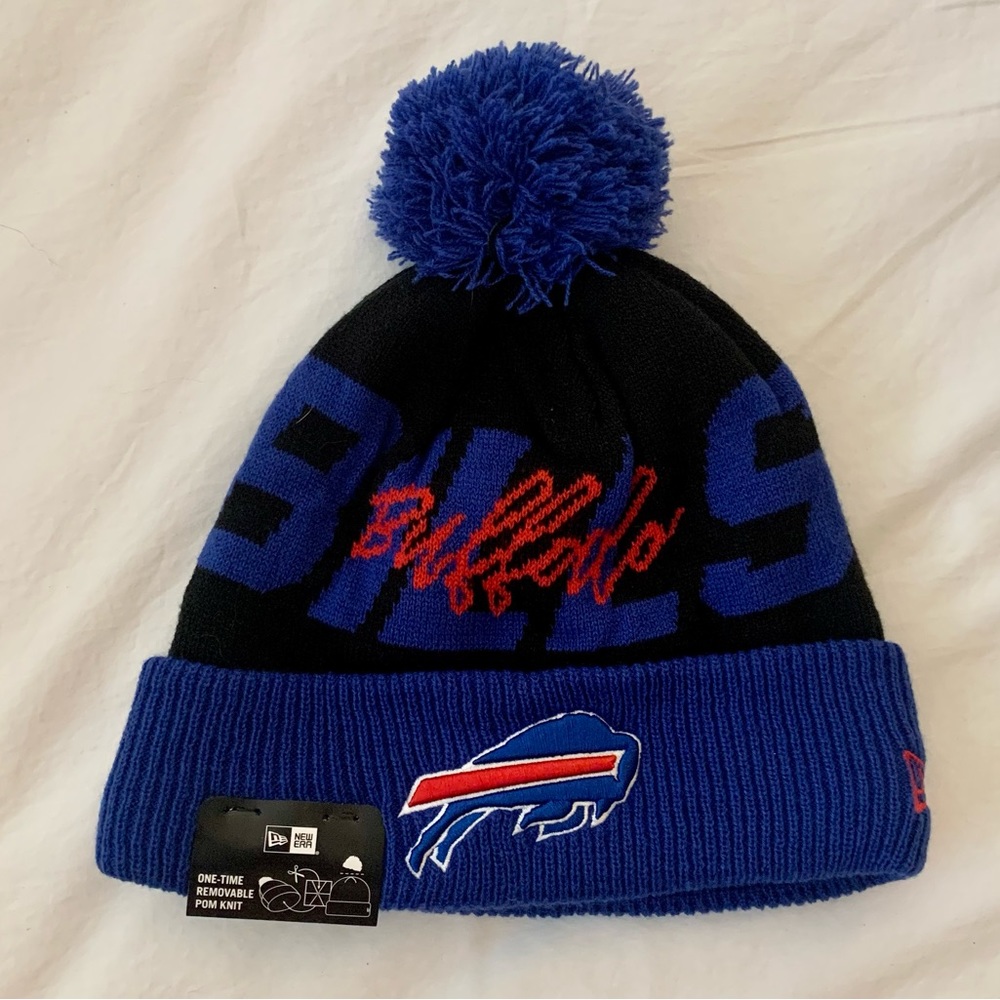 NWT Buffalo Bills fleece-lined knit pom hat embroidered logo one size fits most